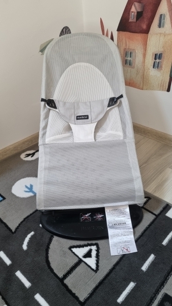 Lehátko Babybjörn Balance Soft Silver-White Mesh